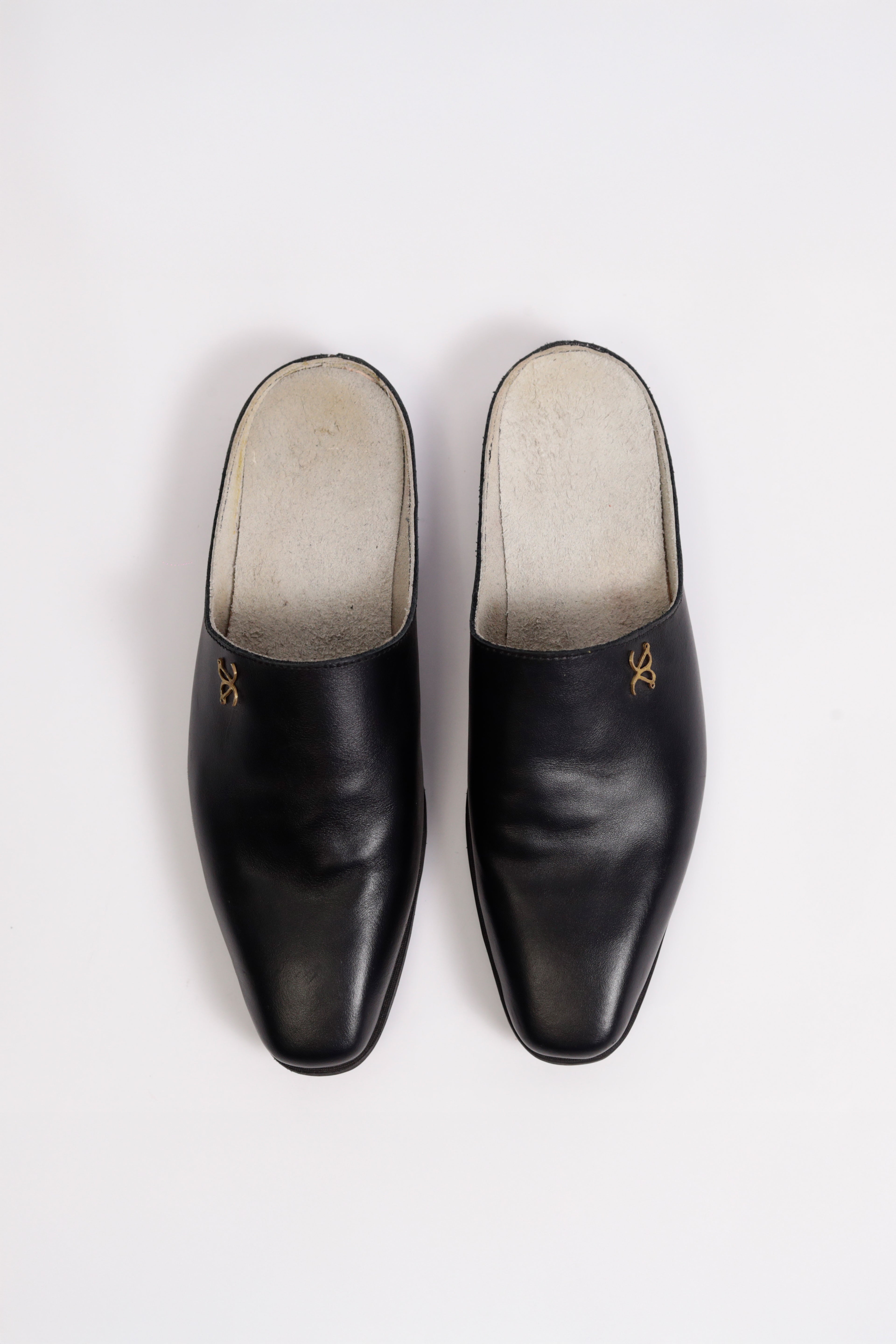 Black Leather Samara
